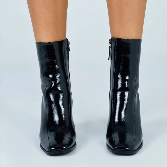 Princess Polly Black Ankle Boots - Picture 3 of 6